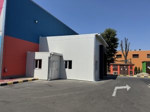 Extensii hale metalice cu panouri izopan3